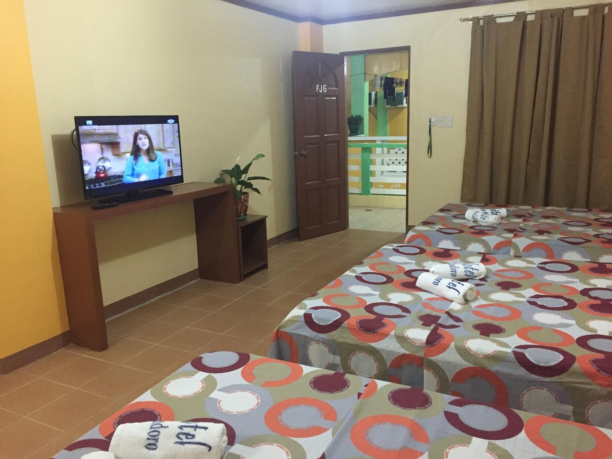 White Beach Hotel Puerto Galera Powered By Cocotel Exterior foto